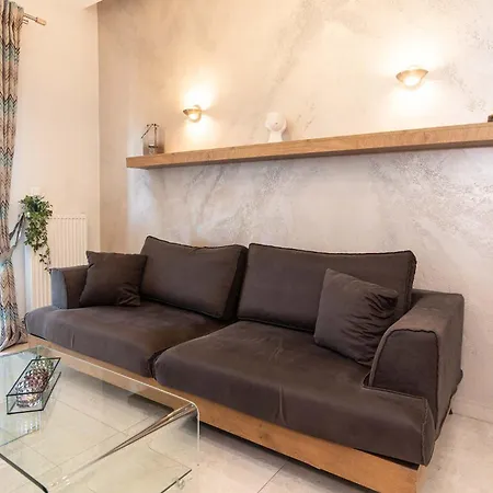 Tsimiski's Pearl Апартаменти